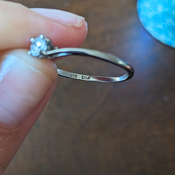 Diamond Ring - Picture 2 of 5